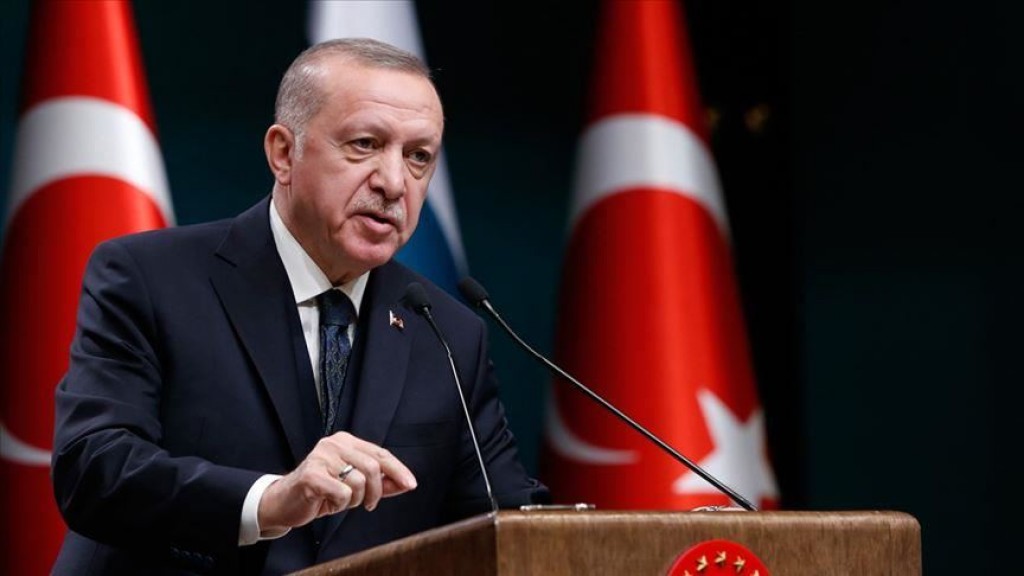 Mees Media akee Democracy ah gellunhuri vaseelatheh: Turkey ge Raees