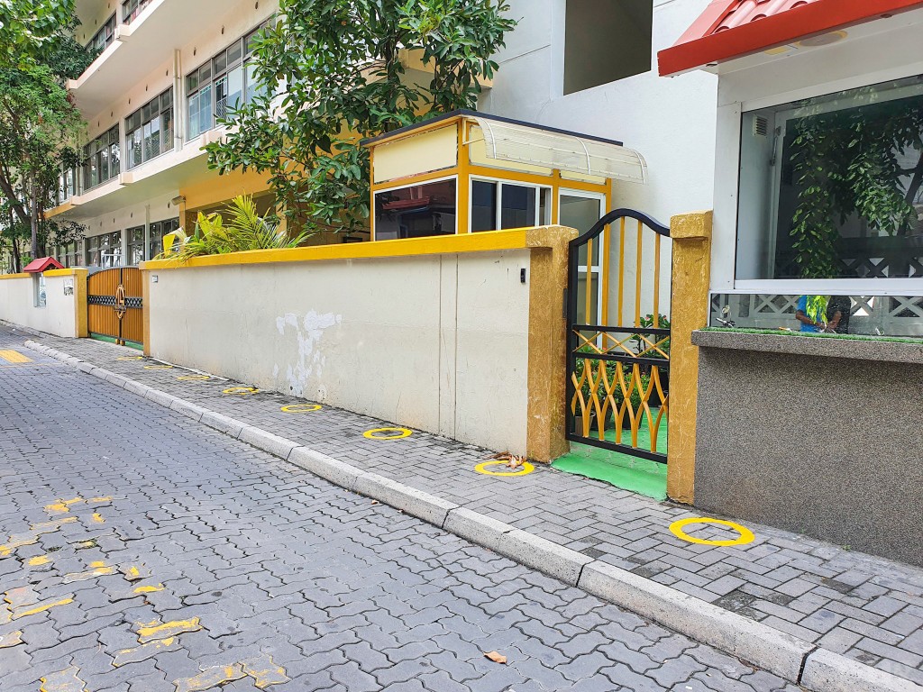 Thaajuhdheen School ge staff room falhaalai 7 tablet vagah nagaifi