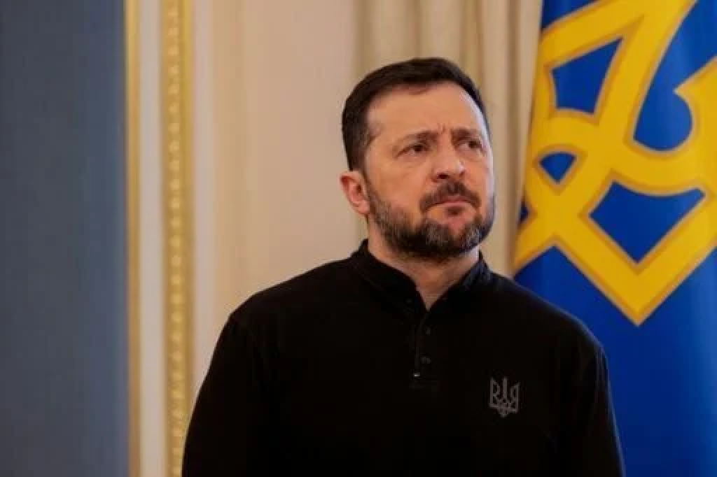 US pushes Zelenskyy to sign Ukraine resources deal