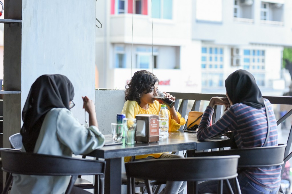 Fihaara thakaai restaurant thah hulhuvaafai behehteyne vaguthah badhalu genesfi