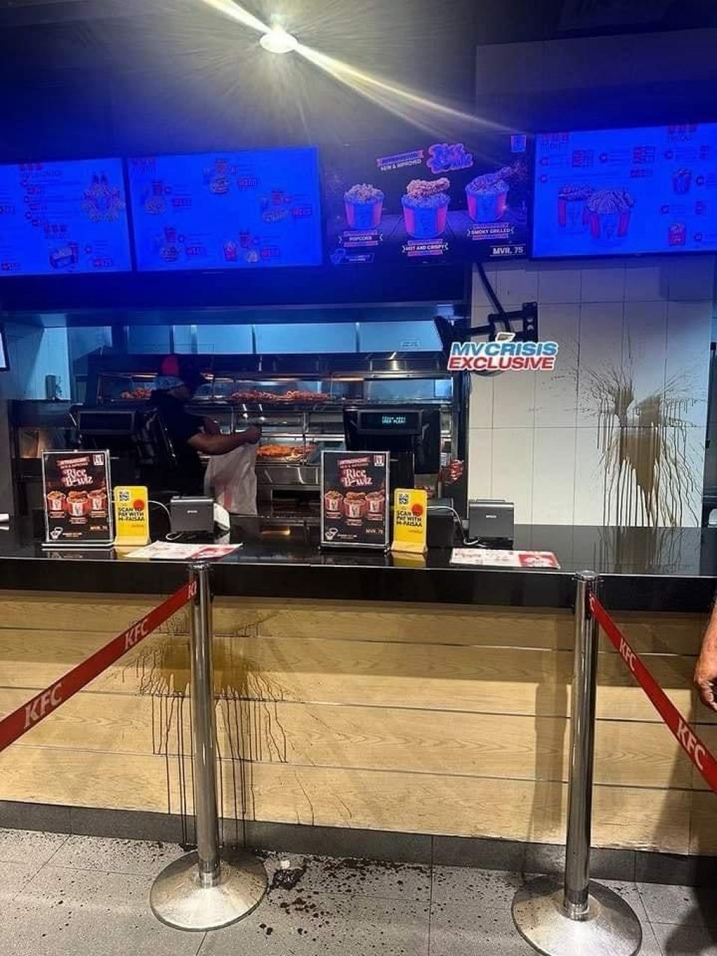 KFC, Pizza hut adhi Coca Cola ge gudhanah kalhutheyo jahaifi