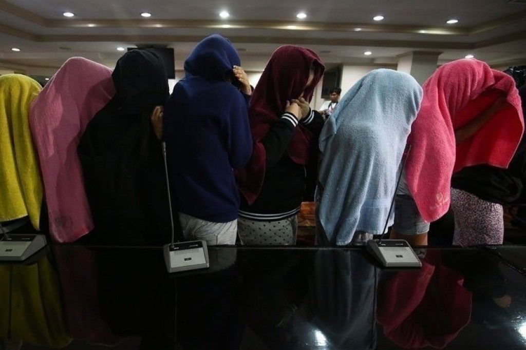 Philippines ge Anti trafficking raid ehggai 600 meehun hayyarukohffi
