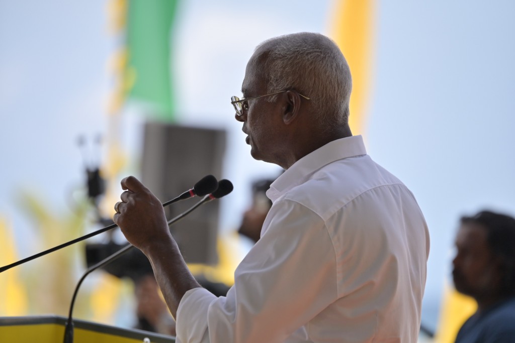Hahdhun nettey varah faadu kiyas alhaeh nulaanan, Amaazakee vaudhu thah fuhdhun: Raees