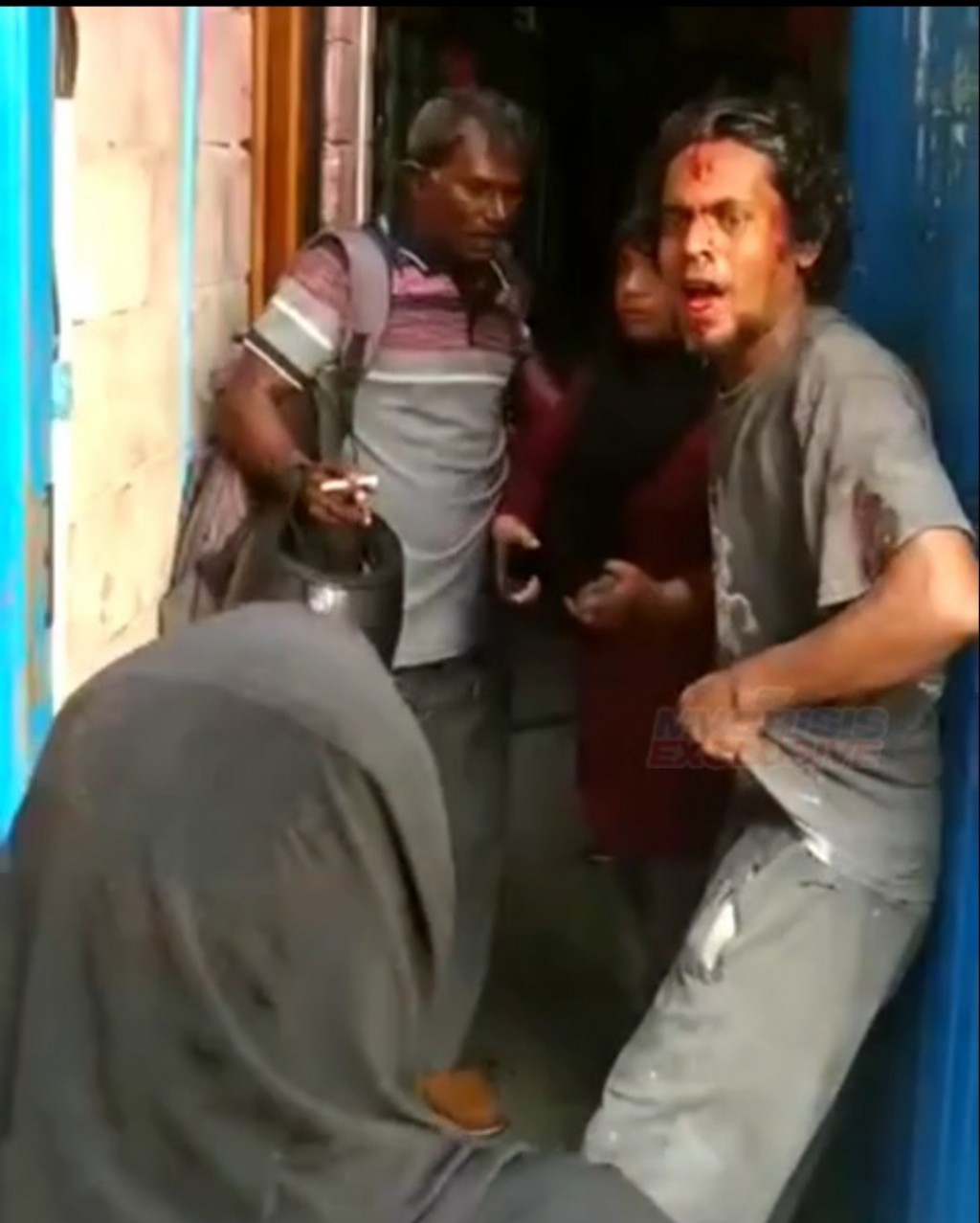 Aailee hamanujehumehgai anhenaku firihenehge boa falhaali massala balanee