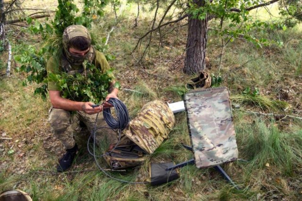 Russia in Starlink beynun kuraa kamah Ukraine in bunefi