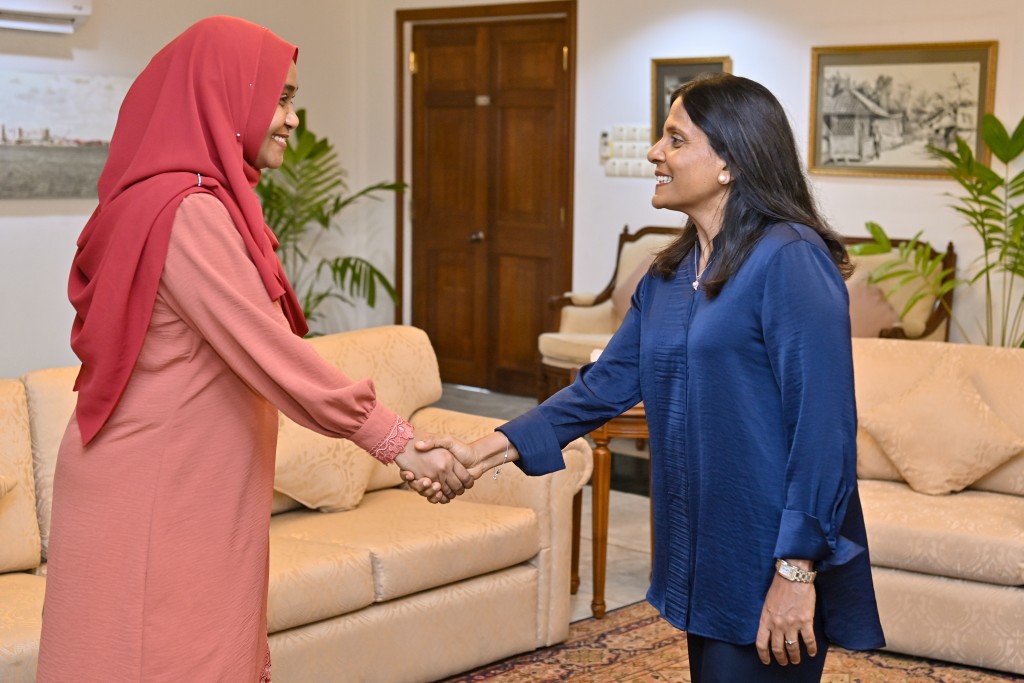 Photo: Madam Fazna aai Saajidha bahdhalu kurevvun