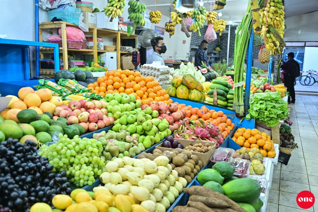 Anhenun hingaa market thah tharaggee kuran roadhaige kurin havaalu kuranee