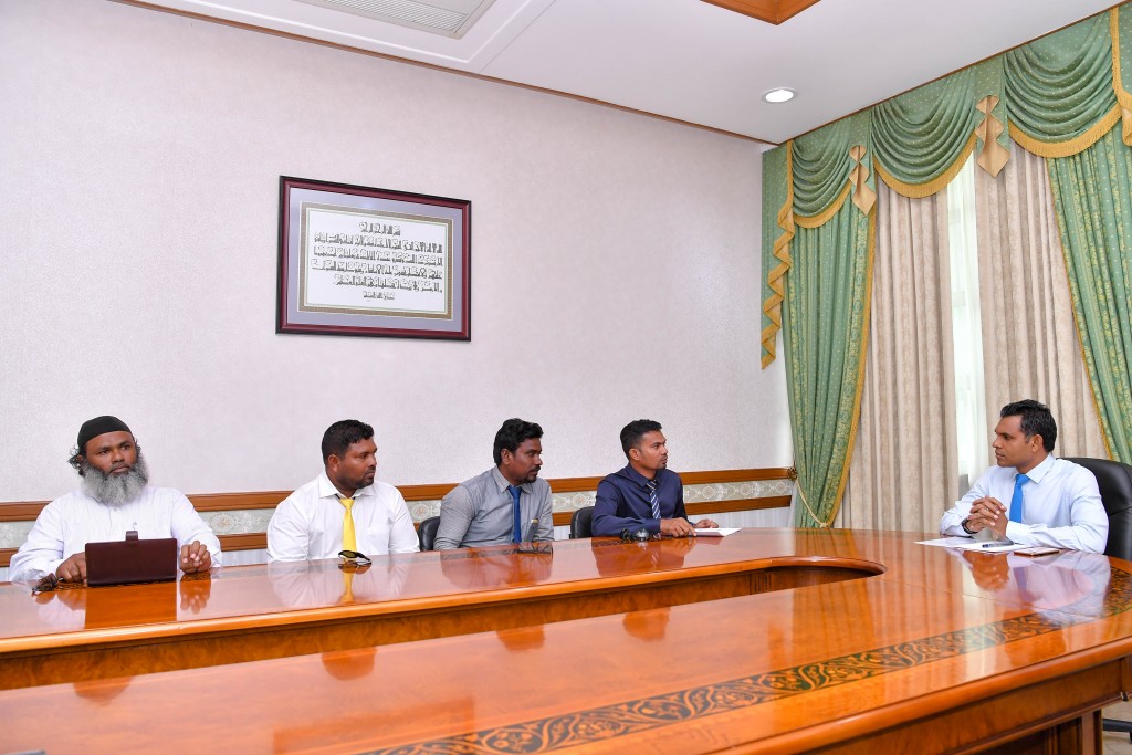 Vice President meets with Dhaalu Atoll Council