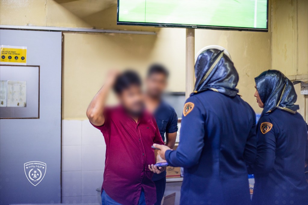 Visa furihama noon 273 bidheyseen ah notice dhee, filaigen ulhey 10 meehaku athulaigenfi