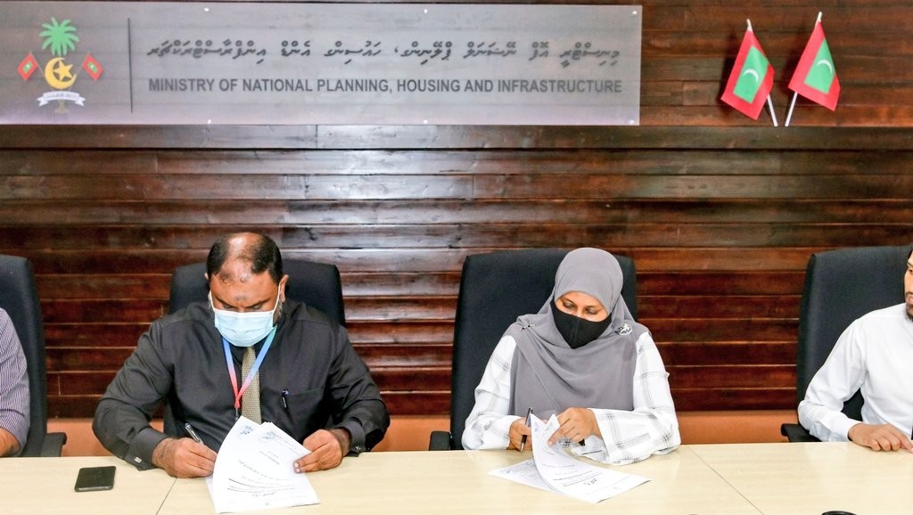 Agreement signed to develop fuel station to serve 24 vehicles at a time