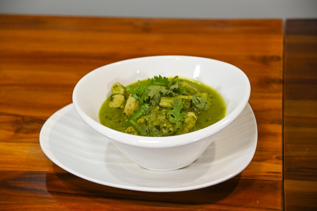 One Kitchen: Thai Green Chicken Curry
