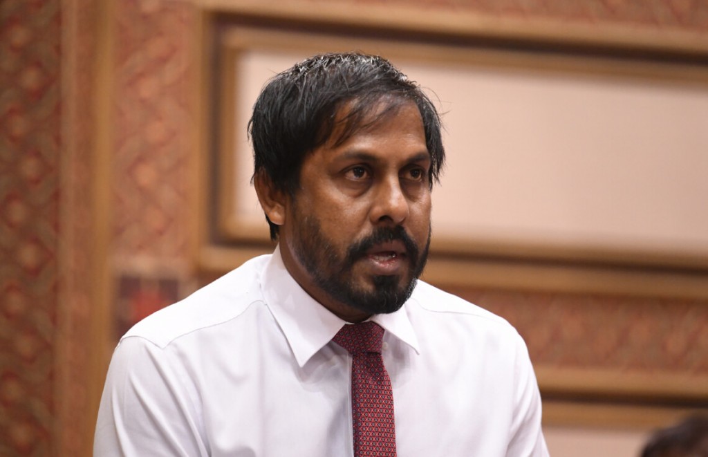 Nasheed ge faction inn nugovaa ehcheh neiy, vote hama vaa nama Raees Solih magaamugai hunnevumaa medhuves shakku!