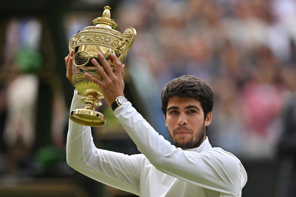 Djokovic balikoh, Alcaraz Wimbledon thashi dhifaau koffi