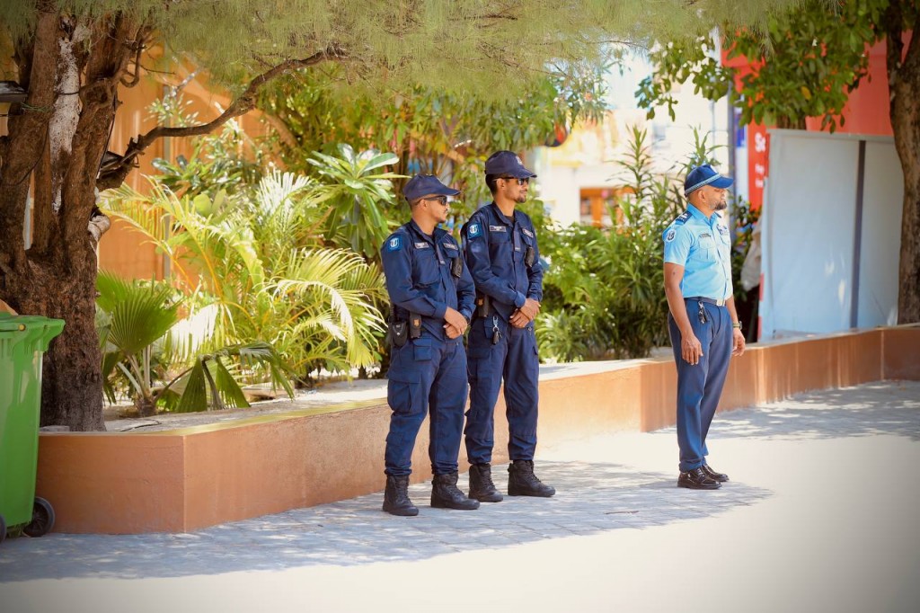 Gang kuhthah ithuruvaathee salaamathee fiyavalhutha varugadha kohfi