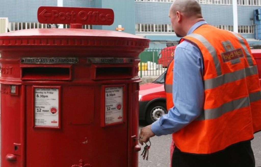 Post ofeehuge mahcchah tribunal gai postman aku kurihoadhaifi