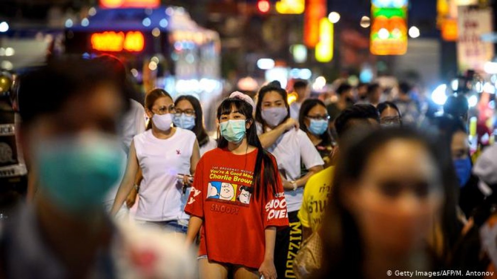 Thai government reverses Bangkok's easing of COVID-19 measures