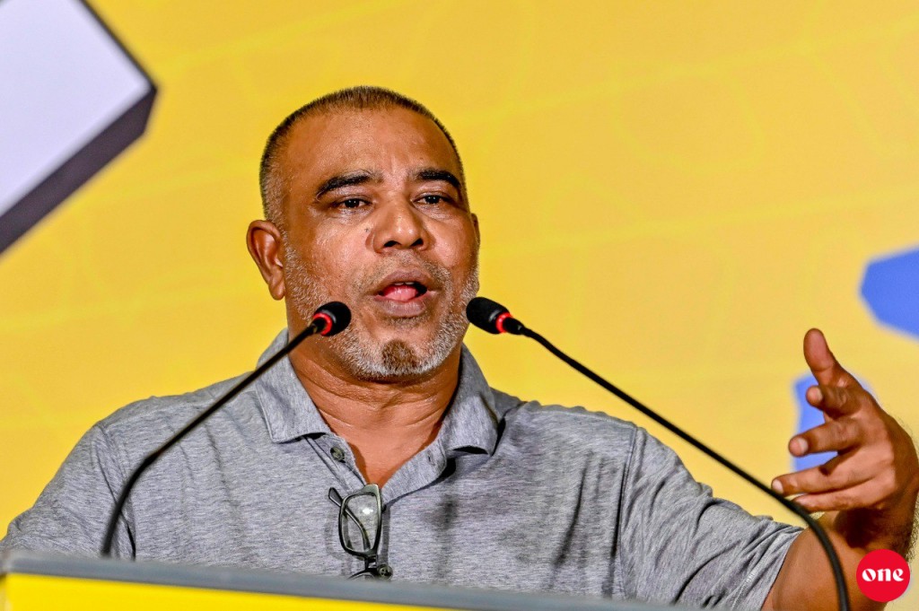 Dhonbileiy, Democrats ah: Jehen thi ulhenee heelaiytheri reyvumehgai, ''gui roanu''gai nujeheythi!