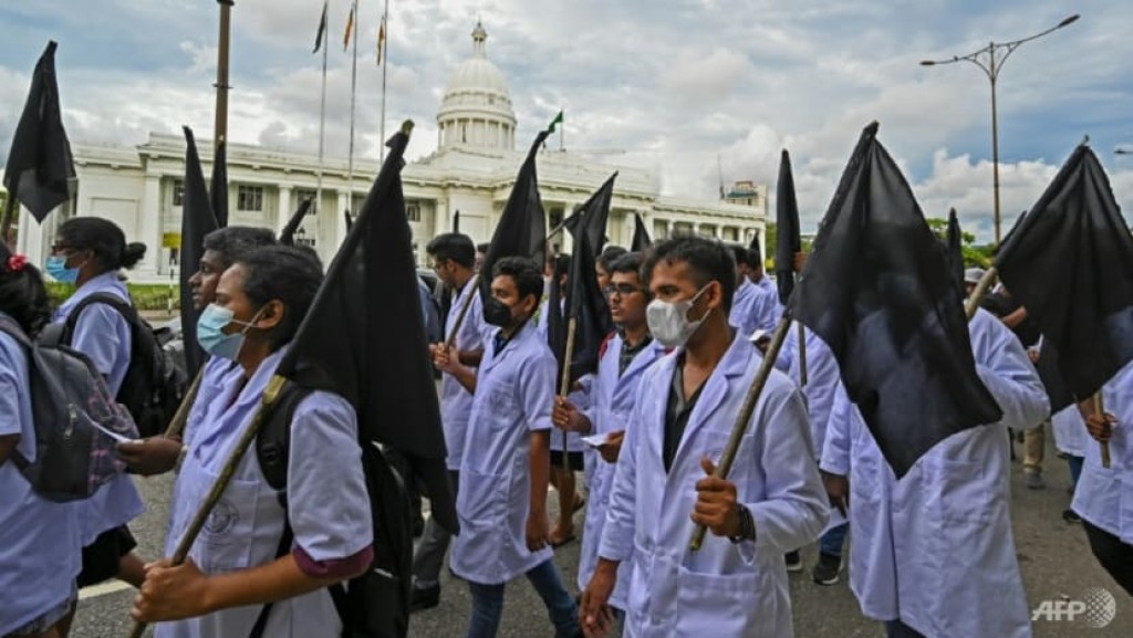 Sri Lanka hikes medicine prices amidst economic crisis