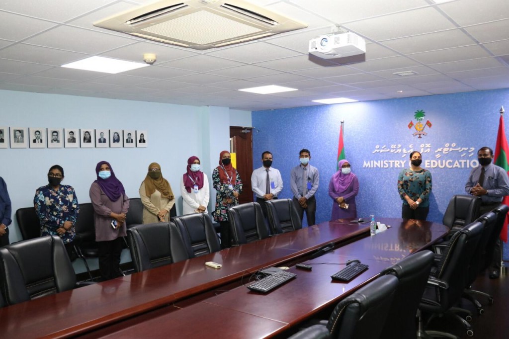 Male school thakah dharivarun vehddhumah online platform eh