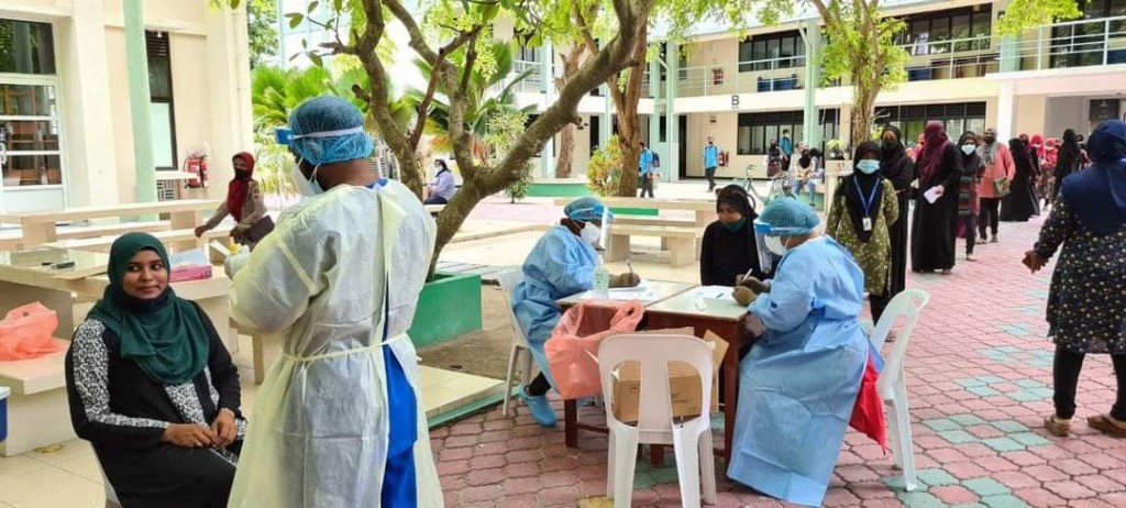 Eydhafushin 121 meehaku, Hinmafushin 49 meehaku Covid ah positive