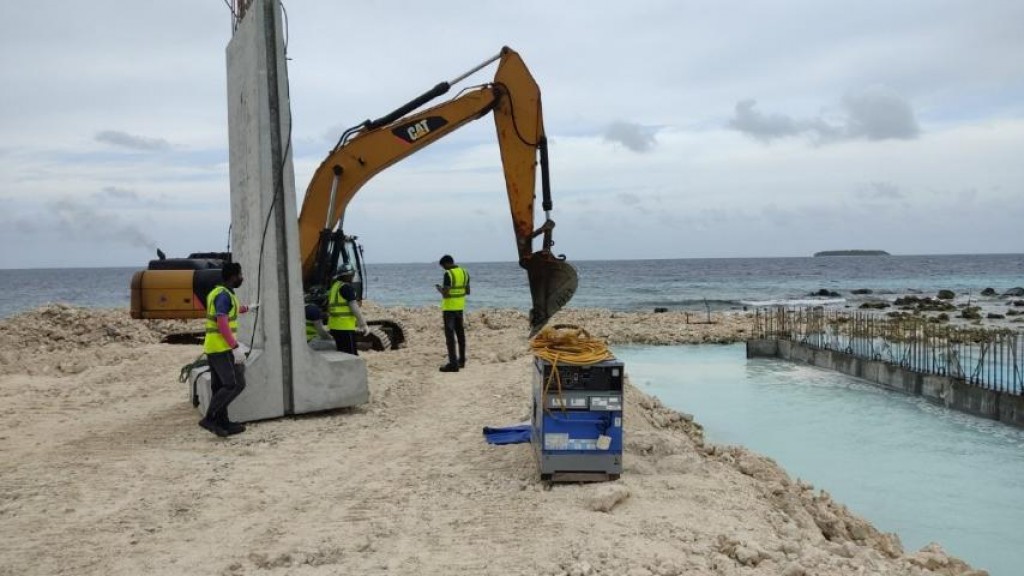 Maduvvari dhekunu ba'ndharuge ehgamu thoshilumah beynunvaa concrete  gaa athuraa ninmaalaifi
