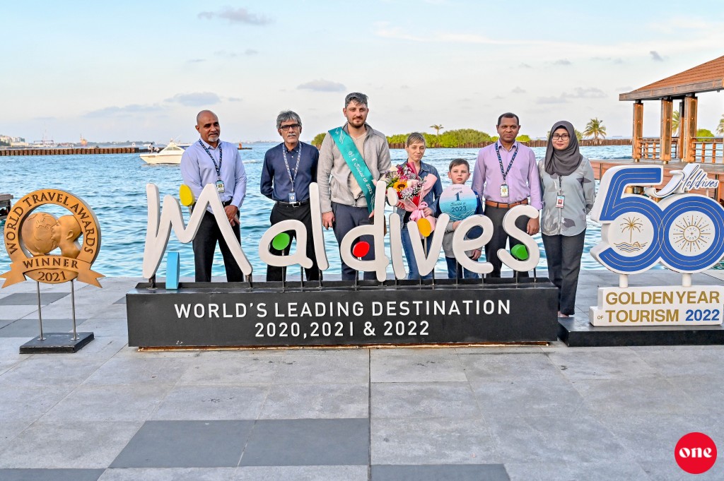 Sarukaaruge aa amaazu: fathuruverikamuna aharaku 6 billion dollar hoadhun!