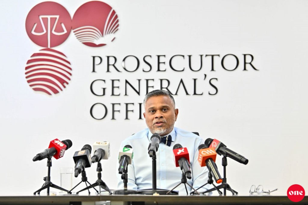 Jinsee furahsaara kurumuge mahsala ehgai 2 prosecutor aku suspend koffi
