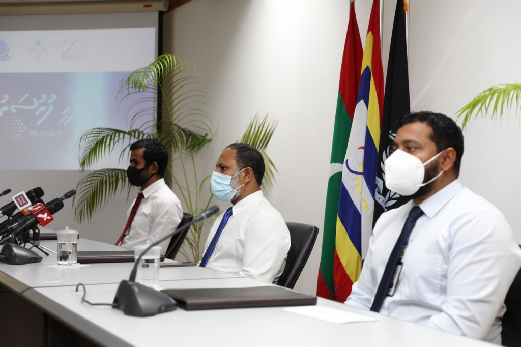 Kushuge veshin salaamaiyve an'buraa mujuthamau ah nukunna zuvaanunnah STELCO in fahi furusatheh