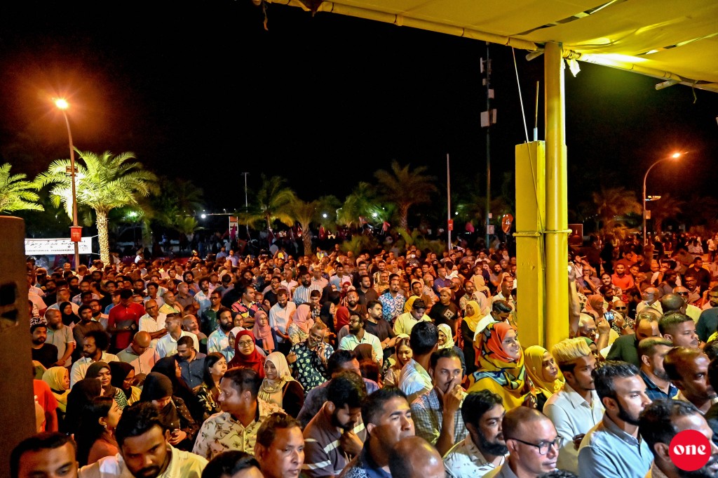 ONE Photo: Raees Solih ge riyaasee primary campaign feshun