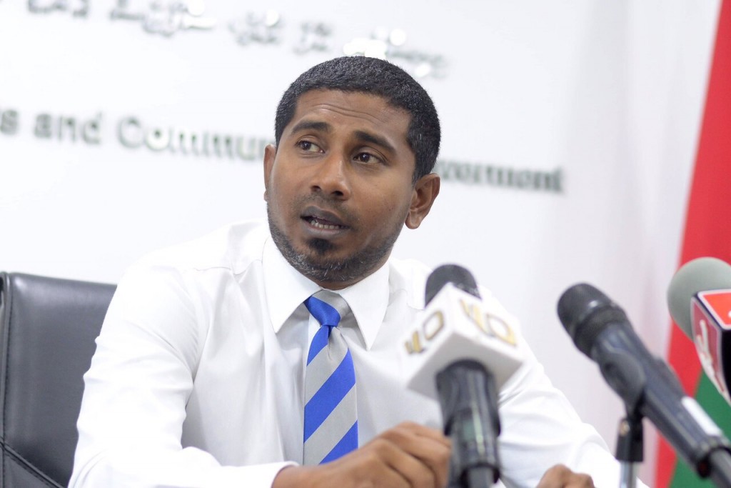Maloof vidhaalhuvanee eyna akee kathilaa kanbalhi eh kamah