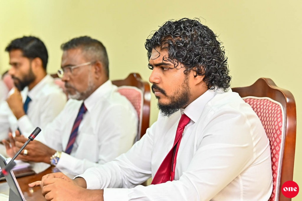 Fandiyaarun unikuraa bill ah vote nudhinas, mihuree sarukaaraaeku: Azaan