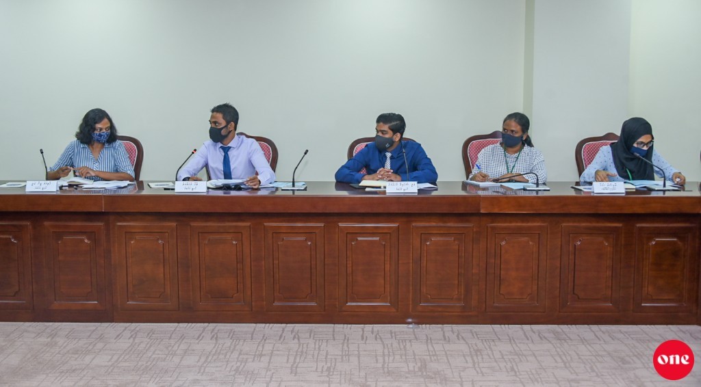 Flat Committee members and staff to quarantine for 14 days, lists could be late