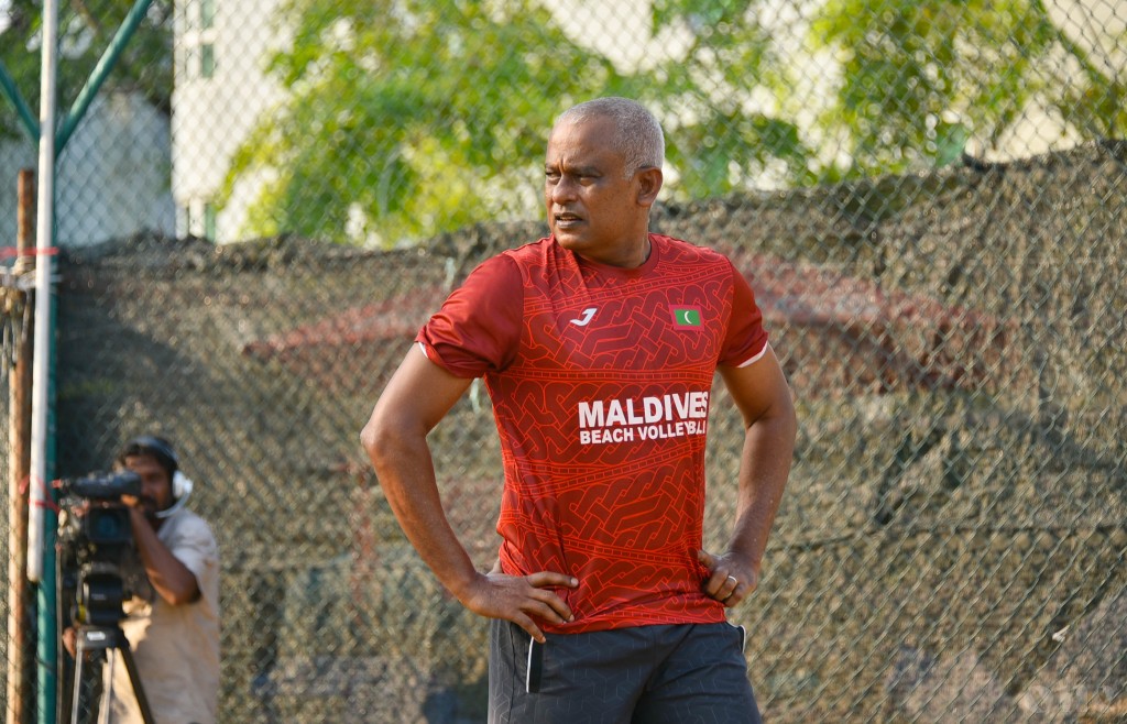 Furathama division ge club thakun haassa sitee akaa eku Raees aa bahddhalukuran edhihjje