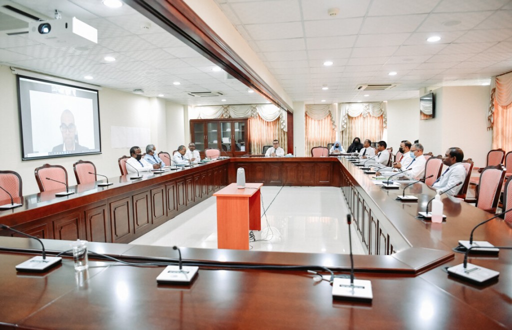 Maru Commission ge menbarun miadhu 241 Committee ah haaziru kuranee