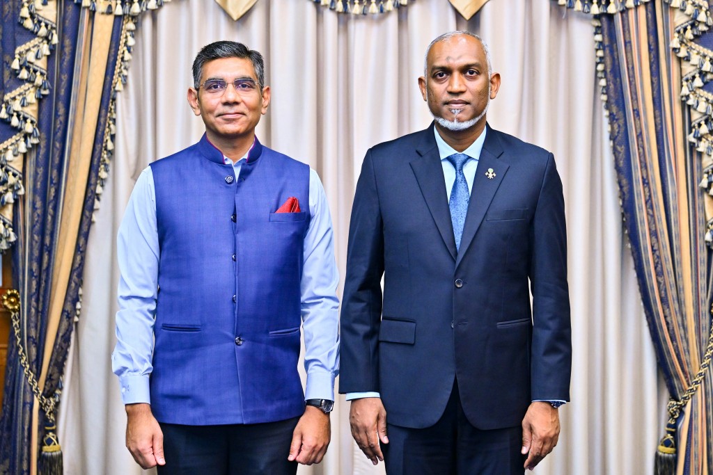 Raeesge arihah India ge safeeru vadhaaee ziyaaratheh kurahvaifi