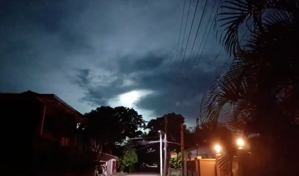 Philippines aa dhimaalun Astroid eh dhuniyeah vettijje