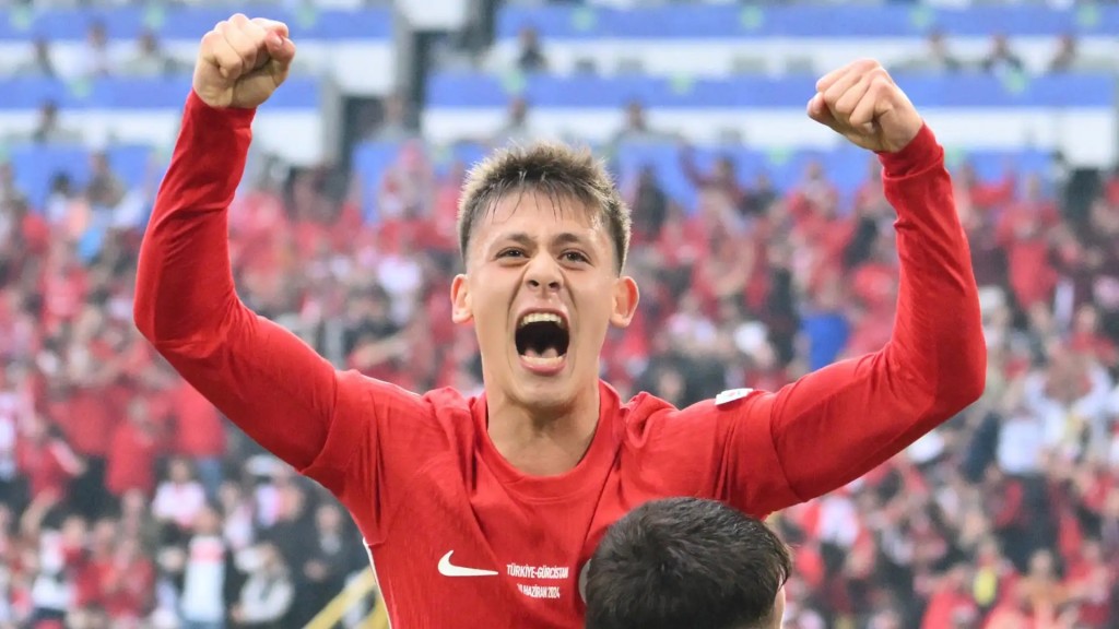 Zuvaan tharinge vidhun: ''Turkey Messi'' aai Conceicao ge reyeh!