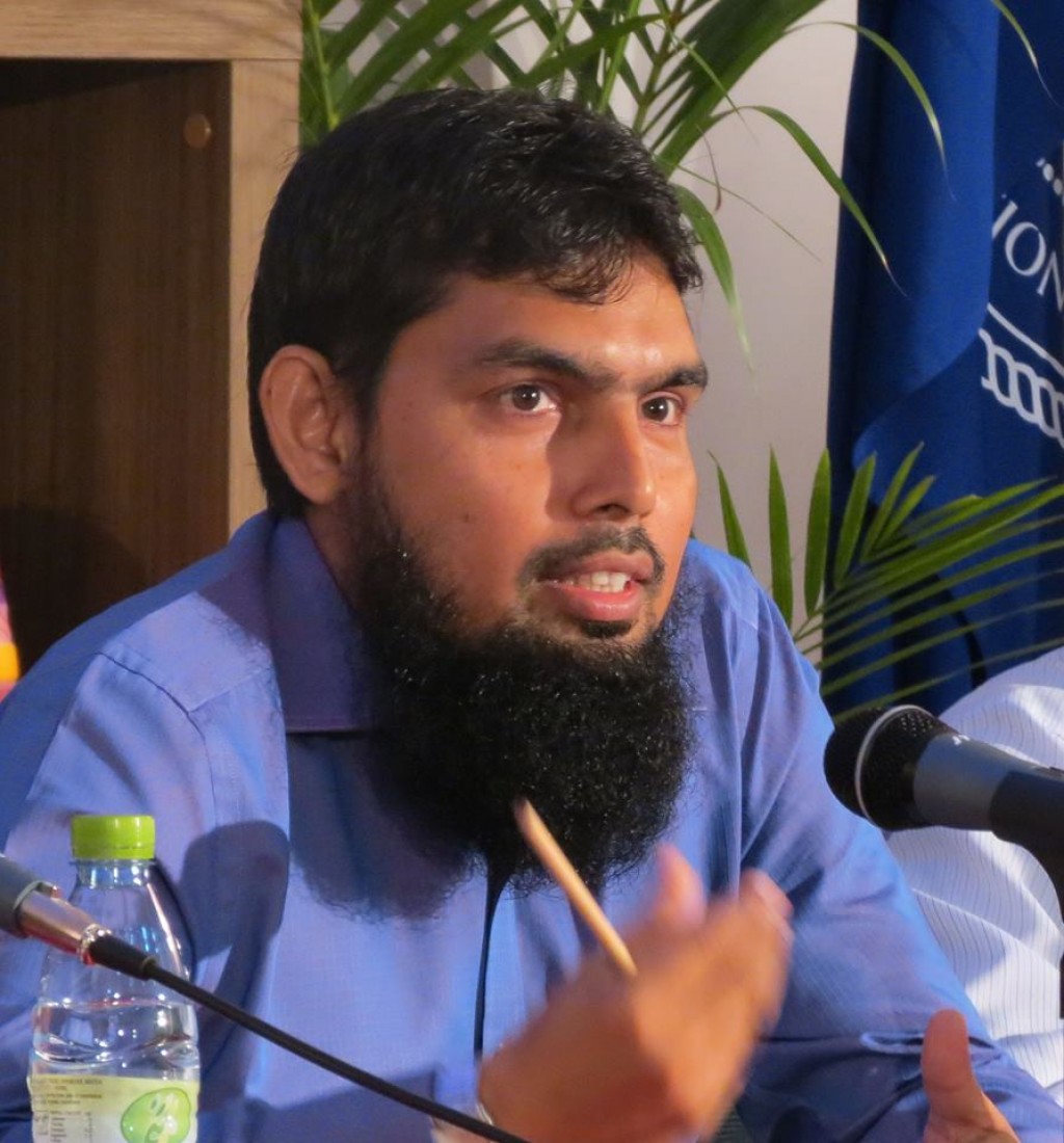 Islamic sharia kiyevumun fandiyaaru kamaai vakeelukan nukurevumakee, insaafun beyrukameh: Ali Zaahiru