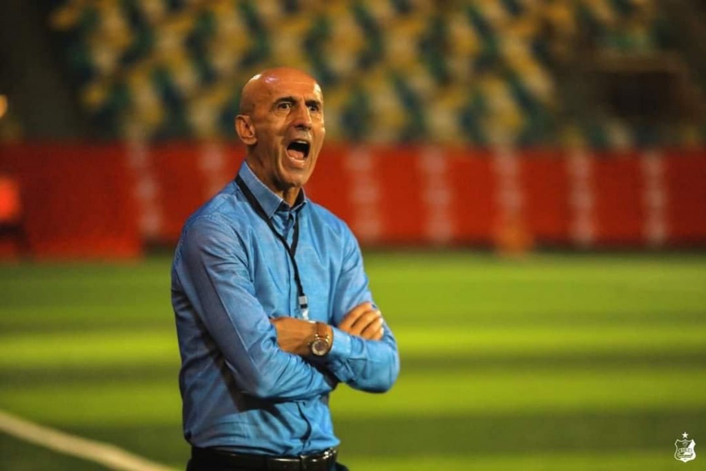 Europe aai Asia, adhi Africa football ge emme mathee fantheege thajuribaa huri Ješić Maziya coach akah