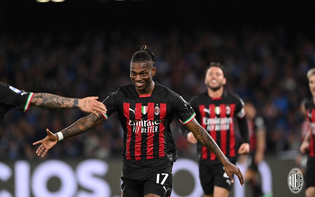 Bodu molhakaaeku Milan in Napoli madujassaalaifi