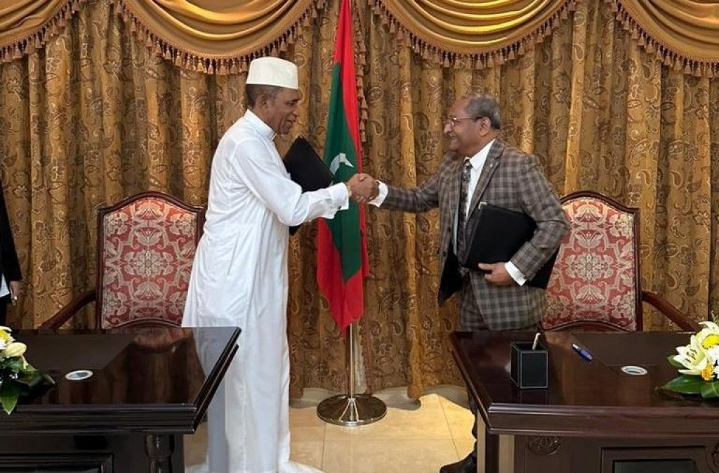 Dhivehinnah Visa aa nulai gambia ah dhathurukurevey goii hadhaifi