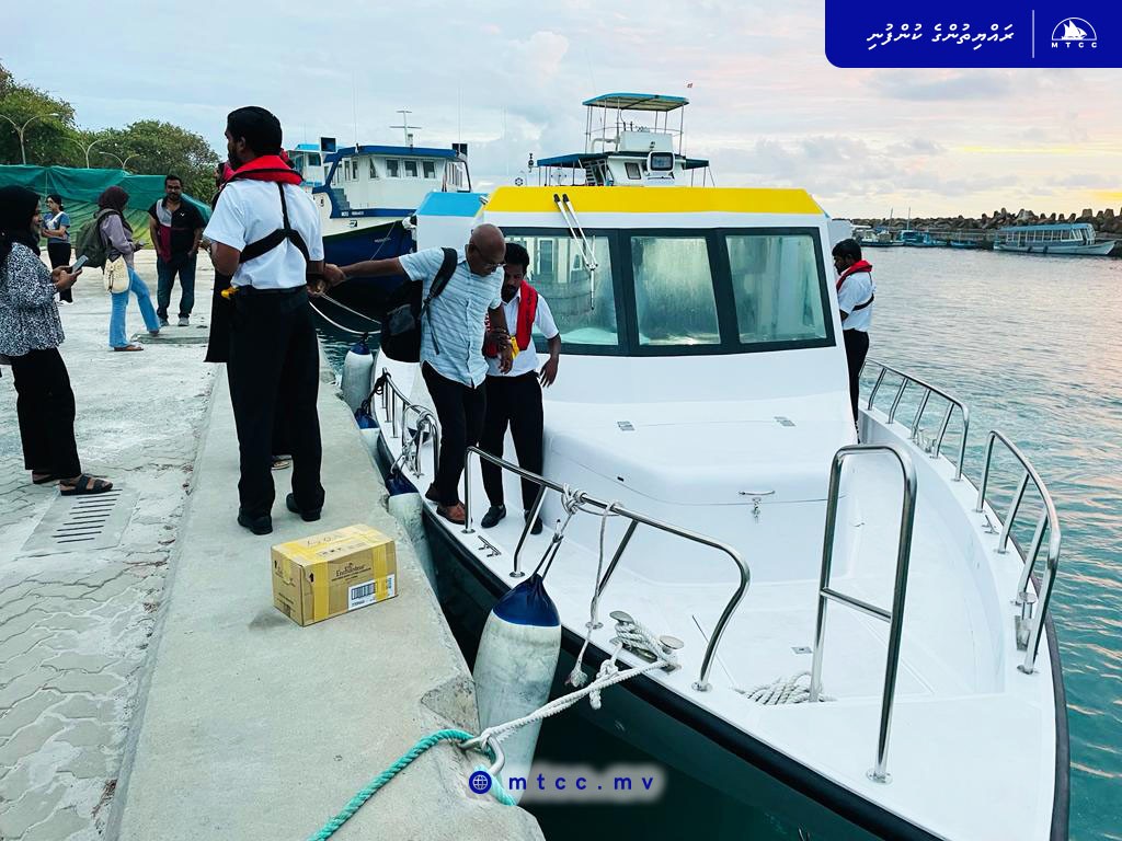 Addu aai Fuvahmulakugai RTL ferry ge hidhumaiy fashai, huvadhu atholhah highway link eh gaaimu koffi