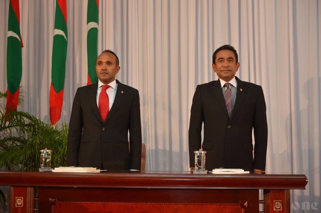 Dr. Jameel joins President Yameen and the opposition leaders for Tharaweeh