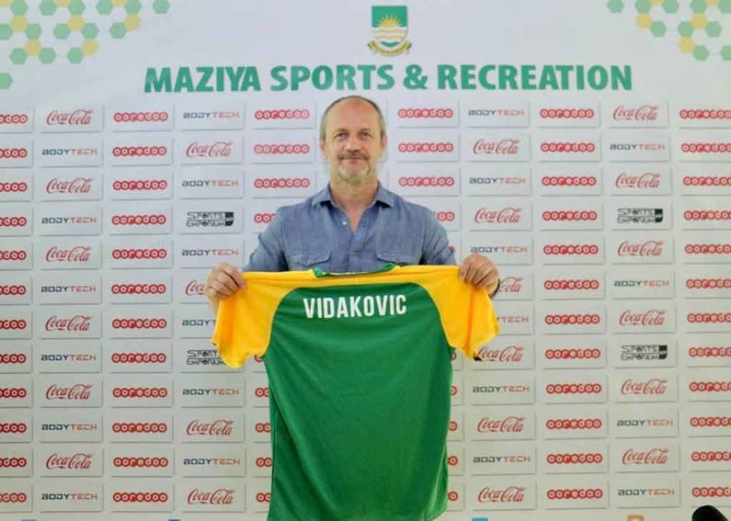 Serbia gaumee team ge assistant coach kan kuri Risto Maziya ah