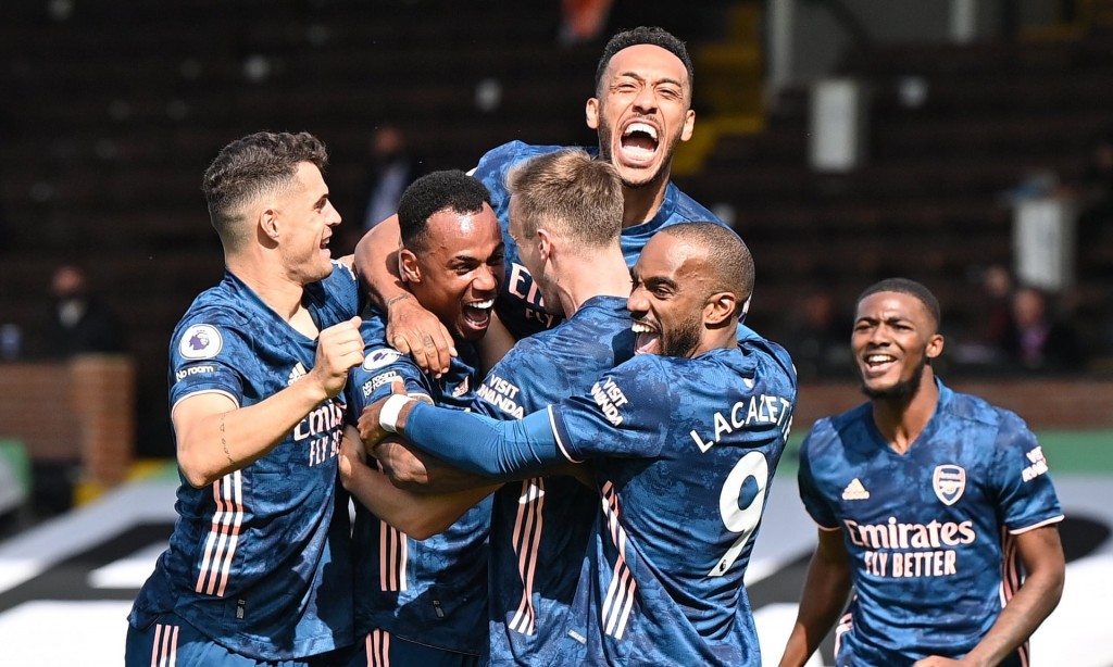 EPL: Fulham athun Arsenal ah faseyha molheh, Leeds athun Liverpool ah hani molheh