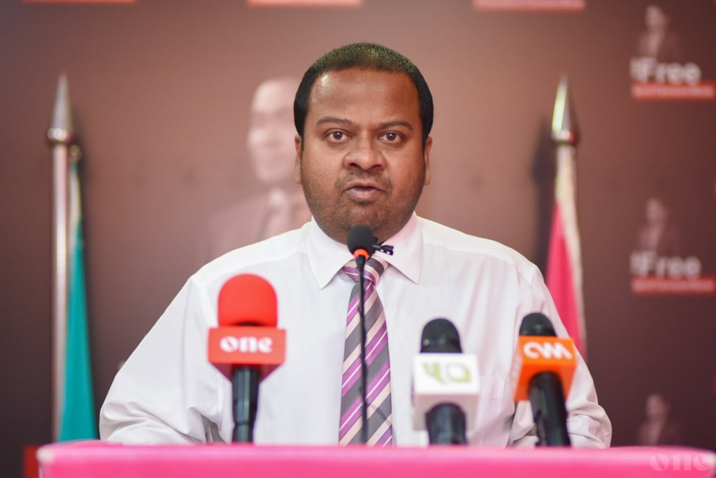 Mundhu fuluhah haaziru kuranee