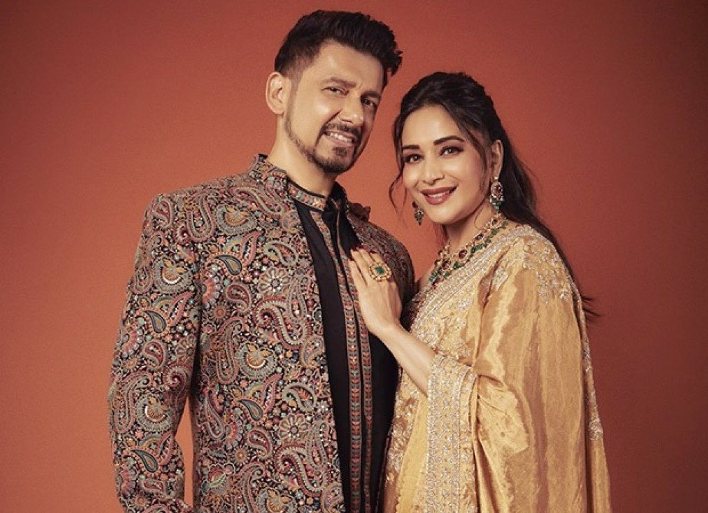 Madhuri ge ufaaveri adhi kaamiyaabu kaiveni, eynaa gaboolukuraa sababuthah