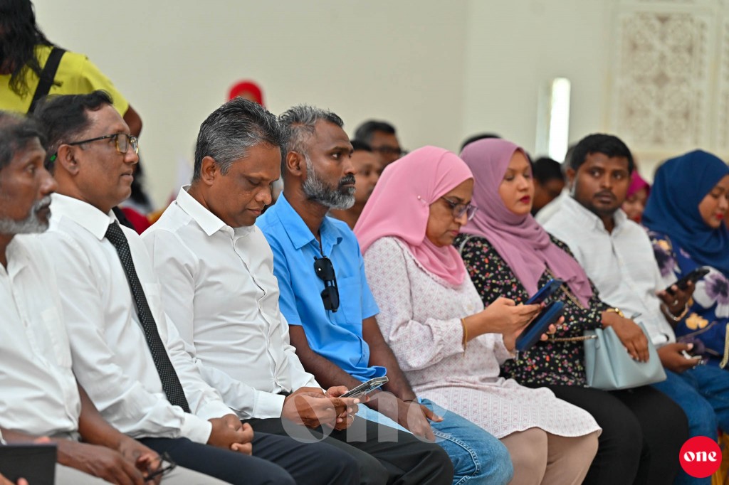 Male' ge Mayor kamah vaadha kuraa candidates ge nanthah tharutheebu koffi