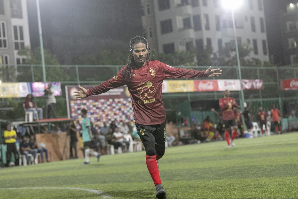 Dhuvaafaru kairee fenvaru dhakkaalai Thimarafushi semi ah, Penalty in molhuve Kudahuvadhoo ves semi ah