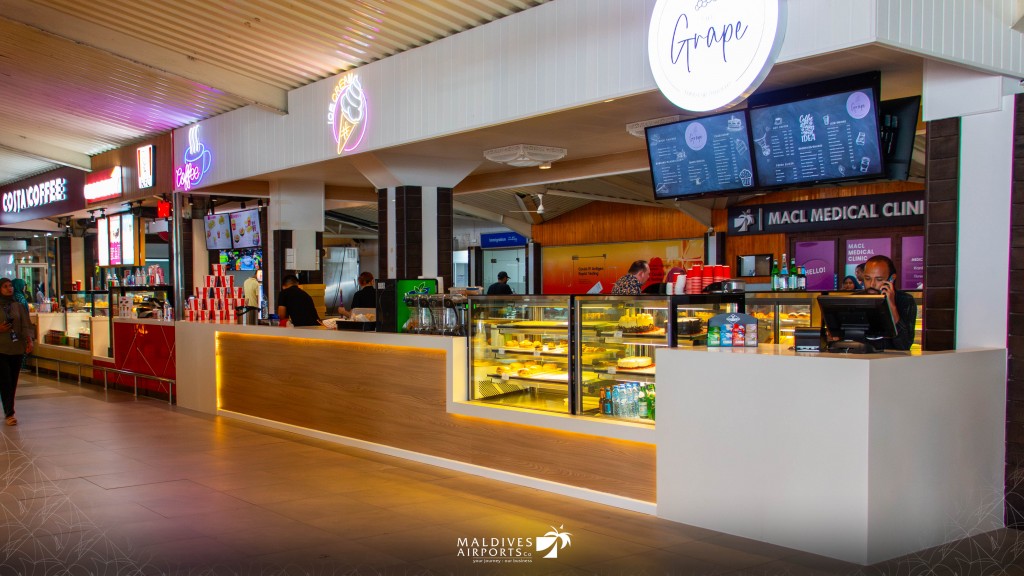 VIA gai Food & Beverage ge aa 2 outlet eh hulhuvaifi